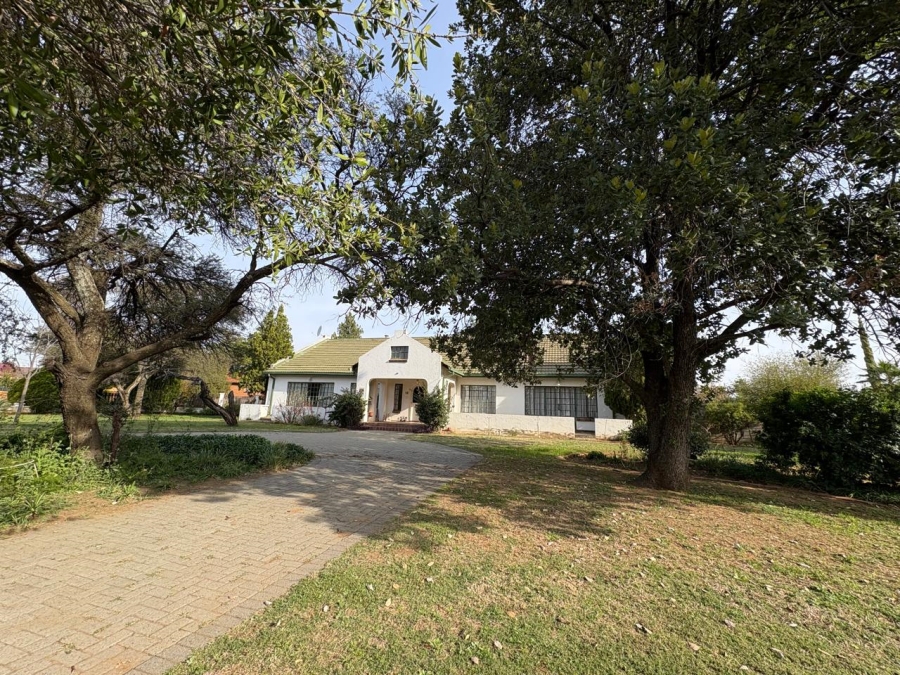 4 Bedroom Property for Sale in Riebeeckstad Free State